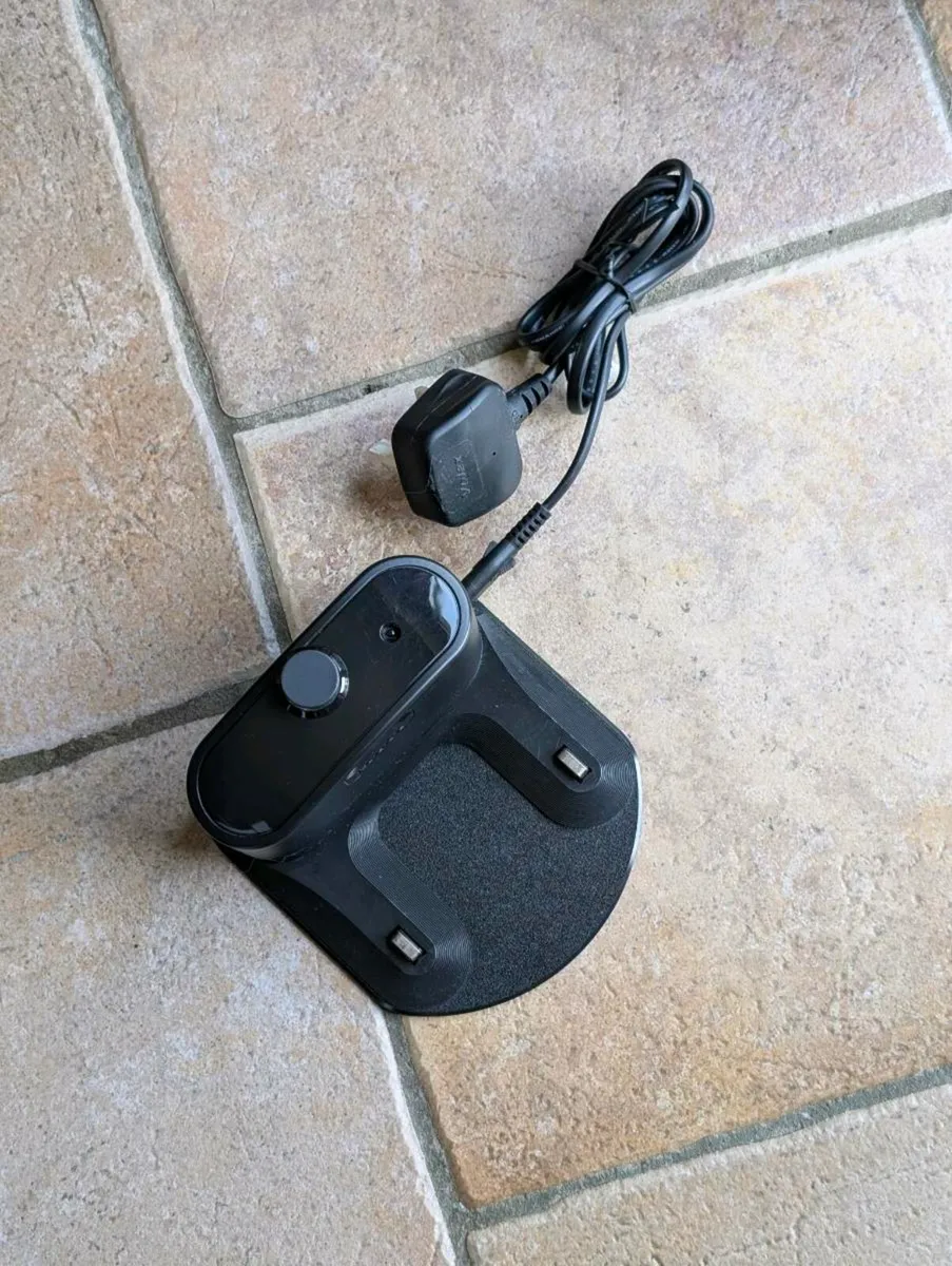 iRobot Roomba robot vacuum - Image 3