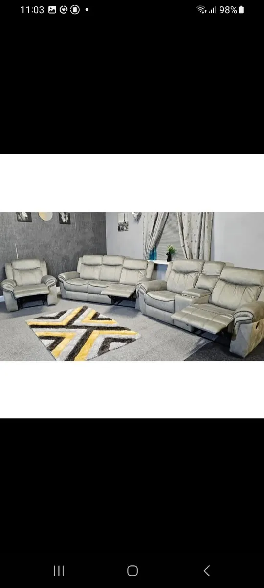 Mondeo sofas - Image 1