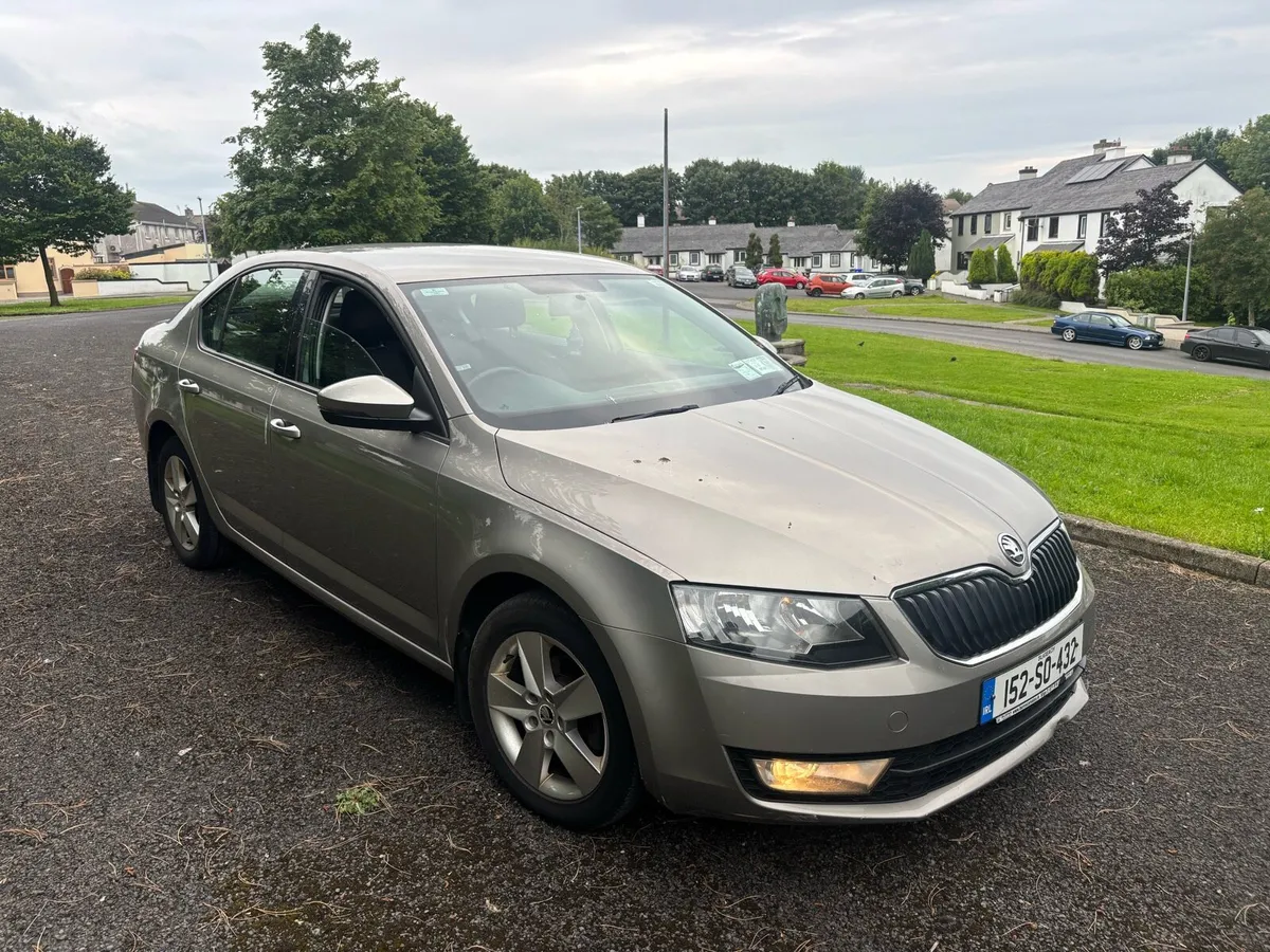 2015 (152) Skoda Octavia 1.6 TDI Ambition - Image 1