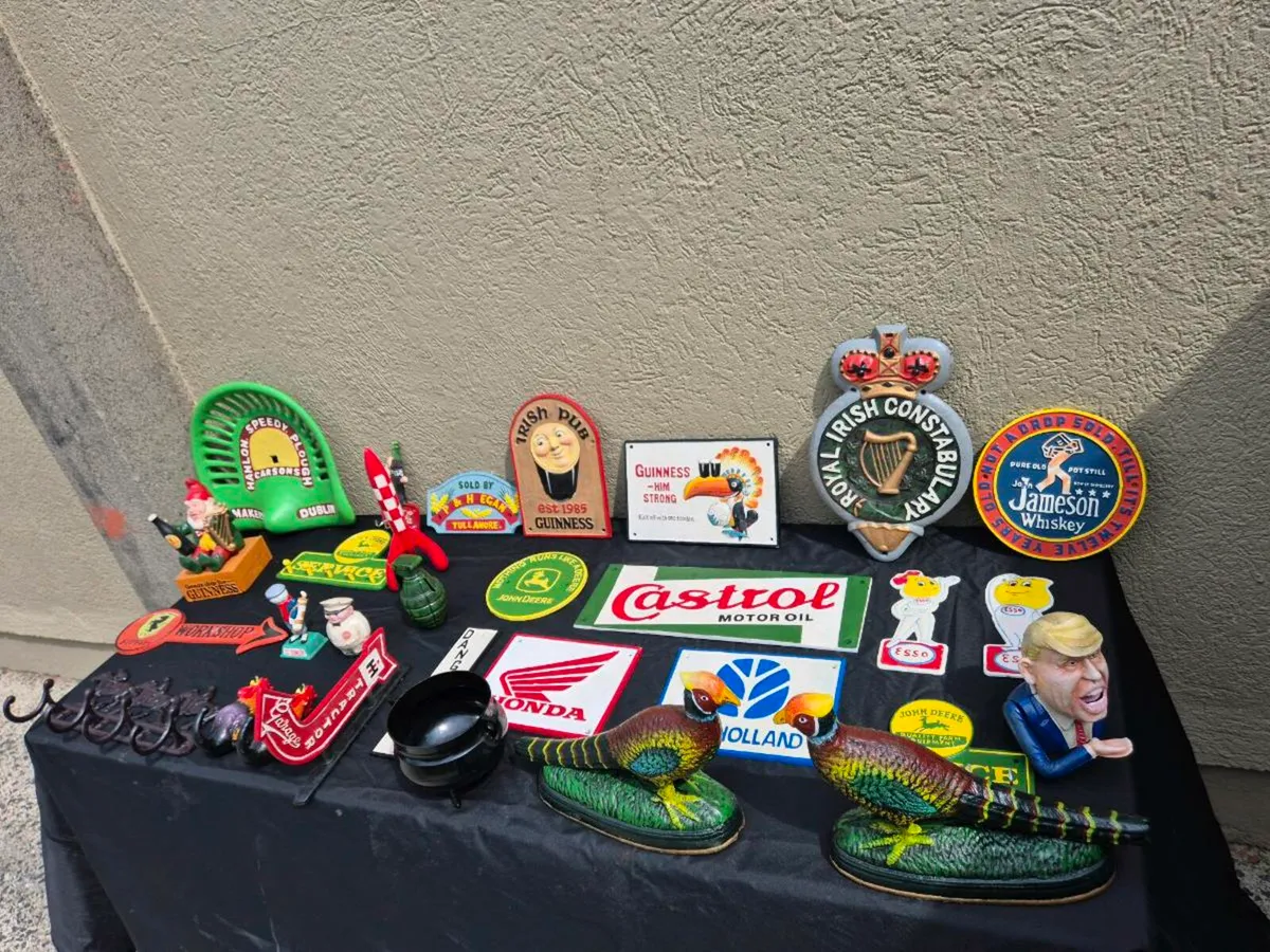 Pub contents - Image 1
