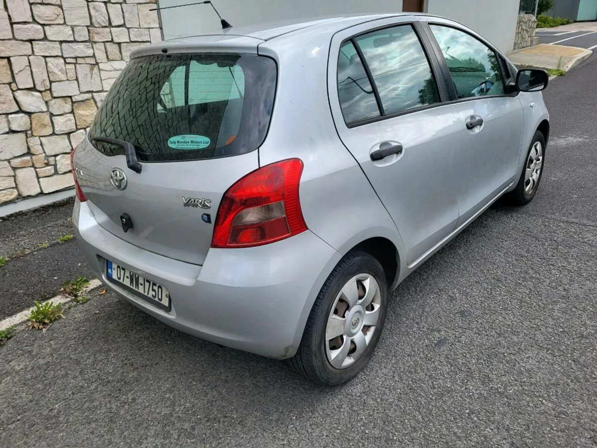 Toyota yaris  07 nctd 2/26 taxed 9/25 - Image 3