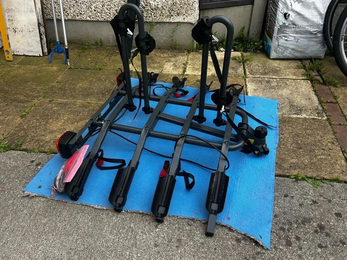bike rack 4 person mint condition - Image 2