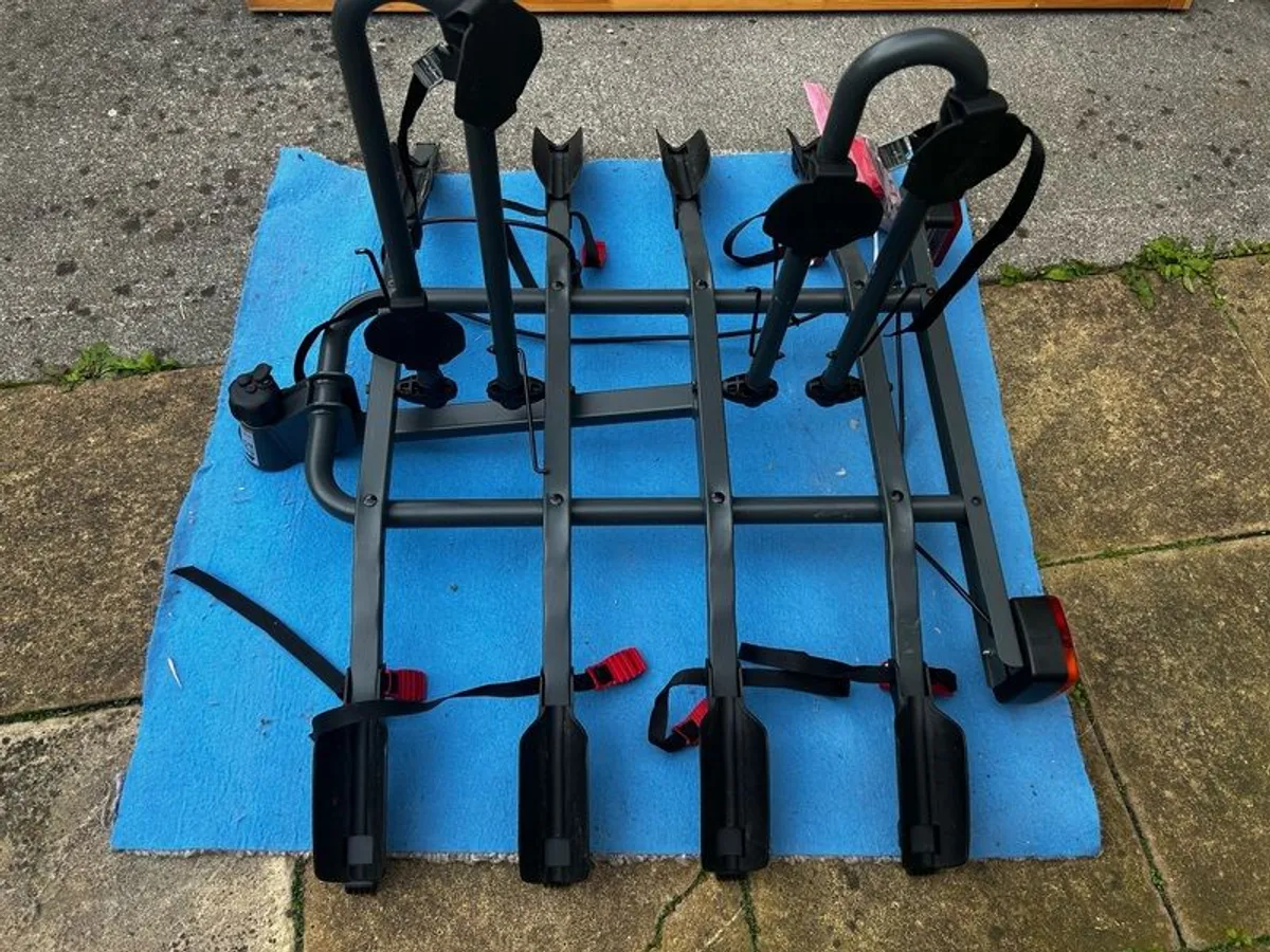 bike rack 4 person mint condition - Image 4