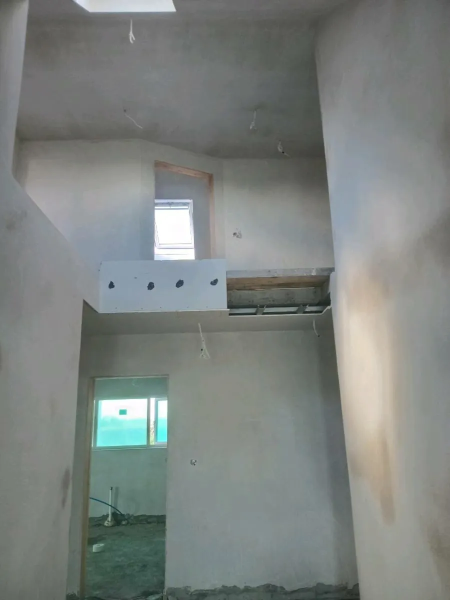 Plasterer - Image 2