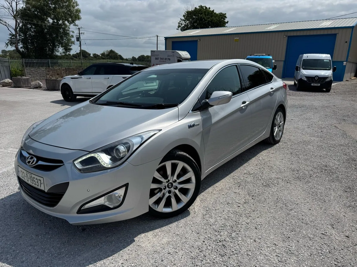 13 Hyundai I40 - Image 3