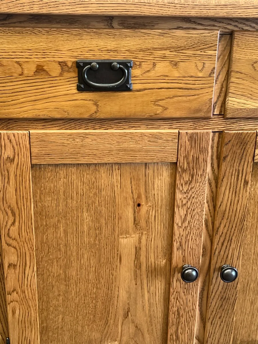 SOLID OAK SIDEBOARD - Image 4