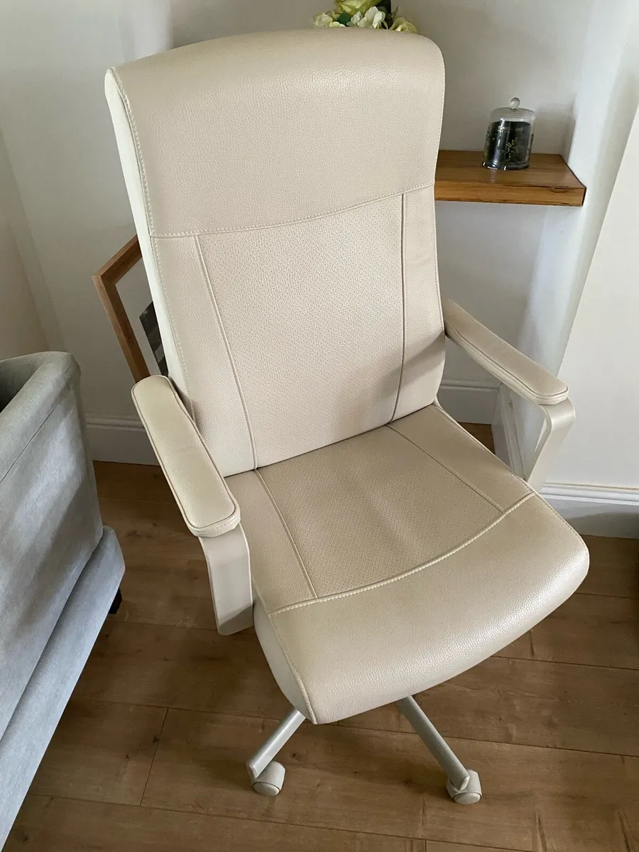 Office Chair - Image 1