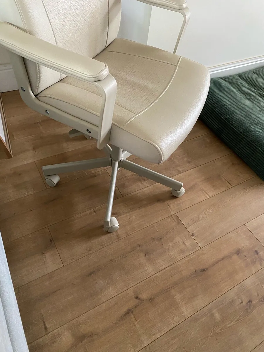 Office Chair - Image 2