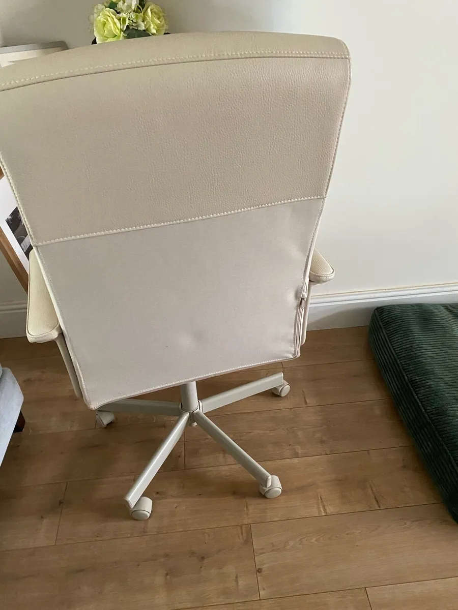 Office Chair - Image 3