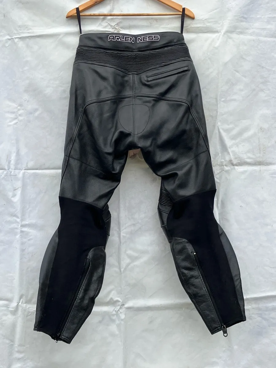 Arlen Ness Leather Motorcycle Pants. - Image 2