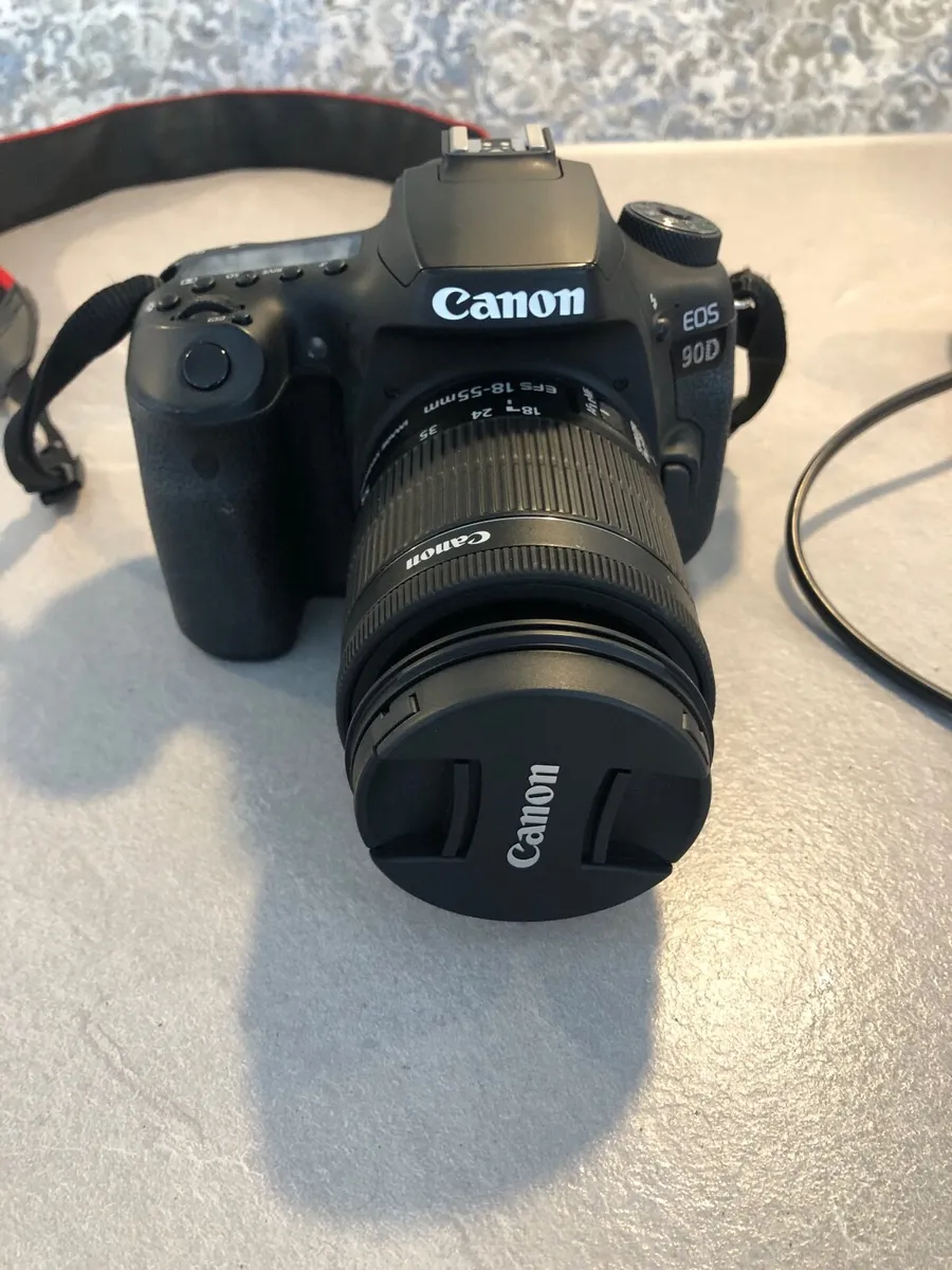 Canon 90D Camera & Lens - Image 2