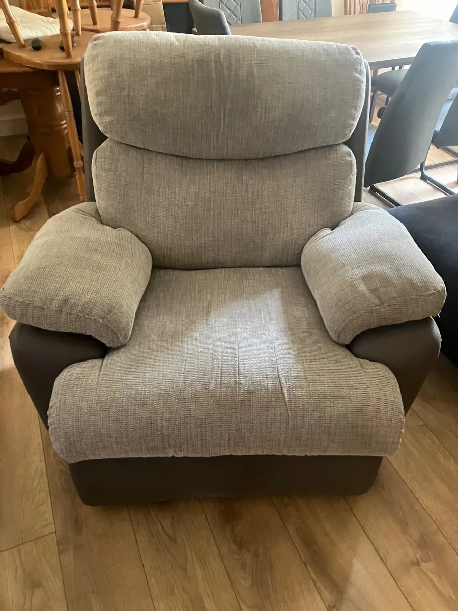 Armchair recliner - Image 1
