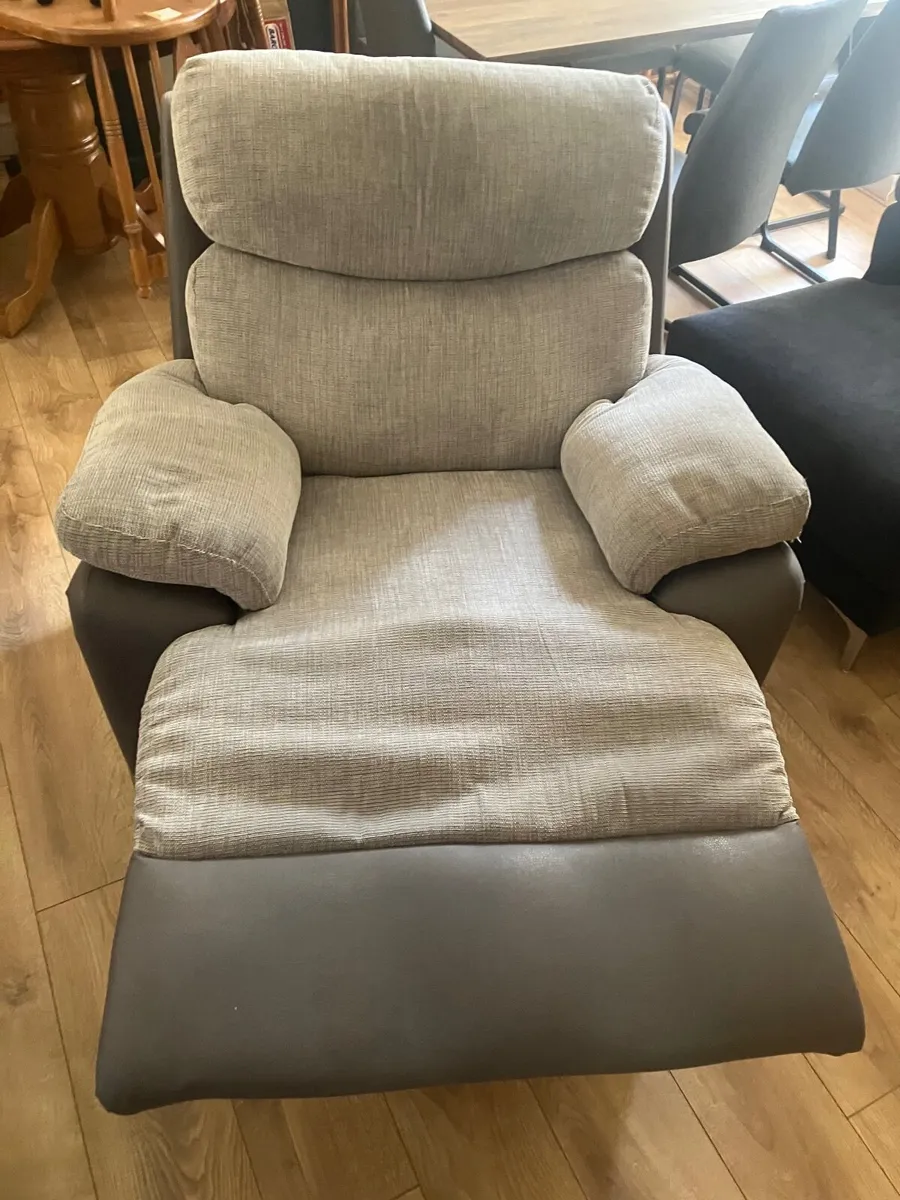 Armchair recliner - Image 2