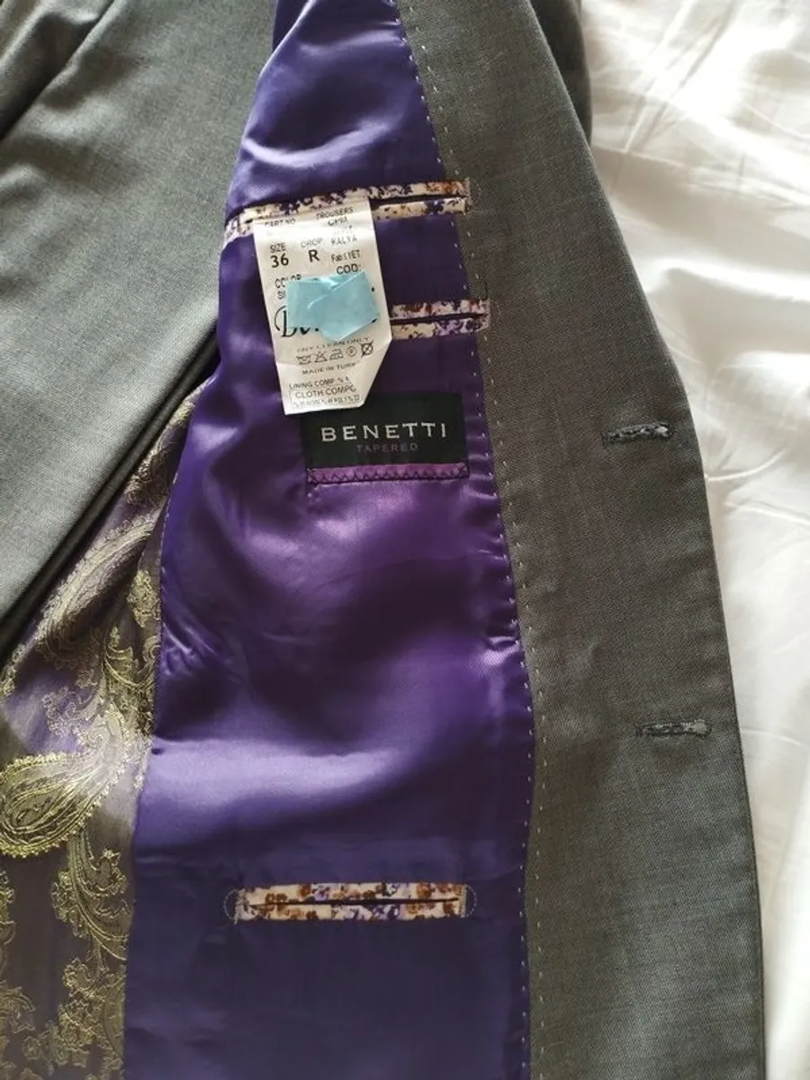 Grey suit Benetti - Image 3