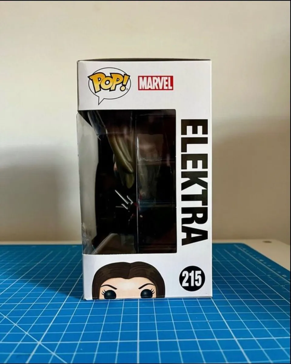 Elektra Daredevil #215 - TV - Funko Pop - Image 4