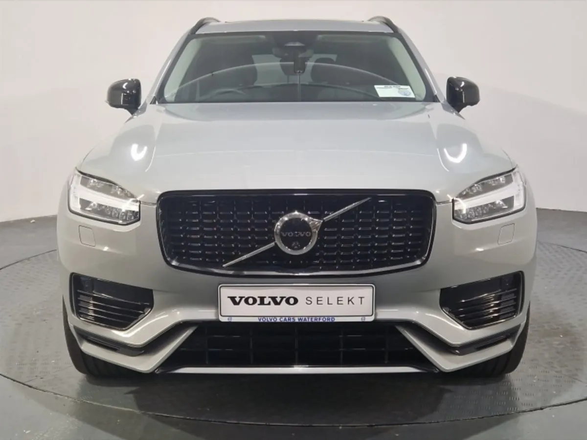 Volvo XC90 T8 Phev Plus Dark - Image 3
