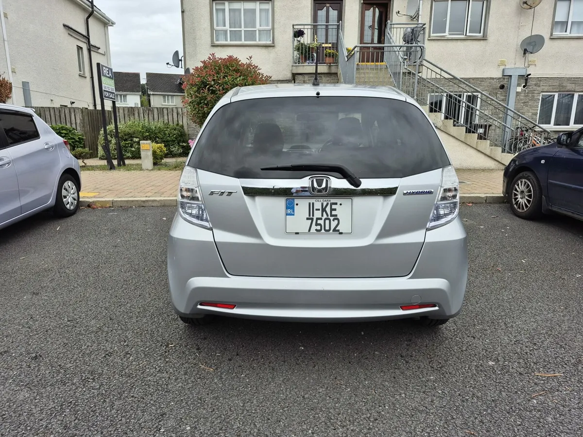 2011 Honda Fit Petrol Hybrid new Nct 09/2026 - Image 3