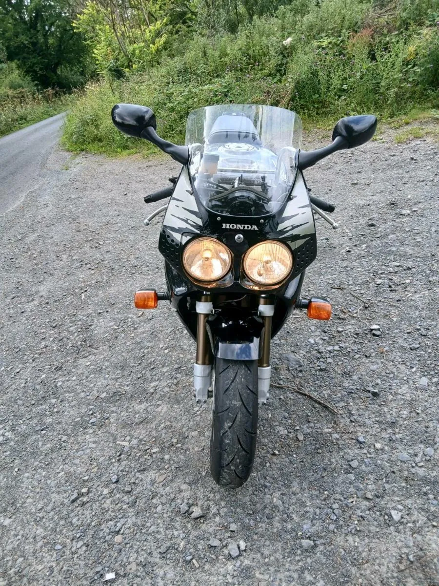 Honda Cbr900rr fireblade sc-28 - Image 2