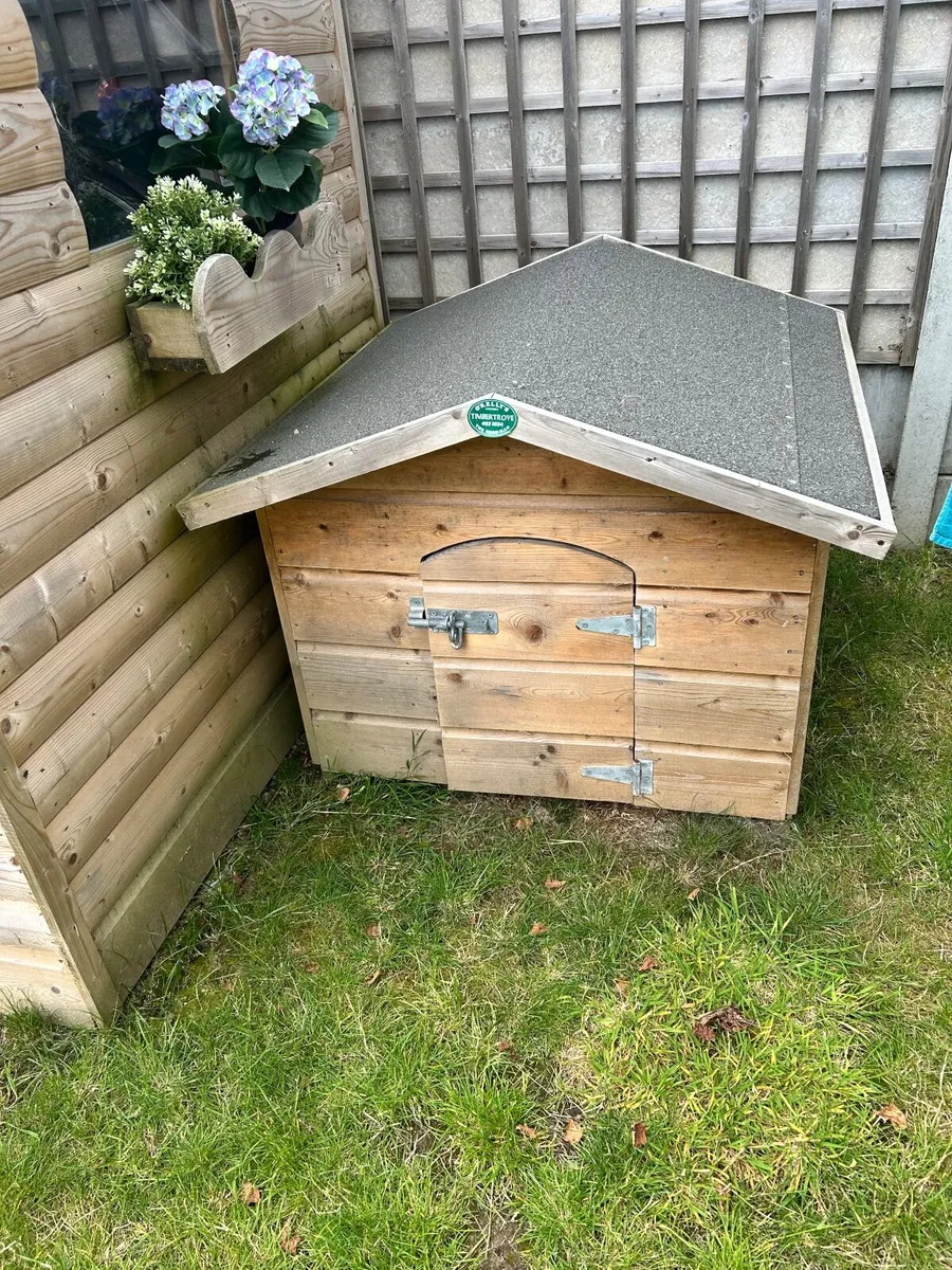 Medium Dog Kennel - Image 1