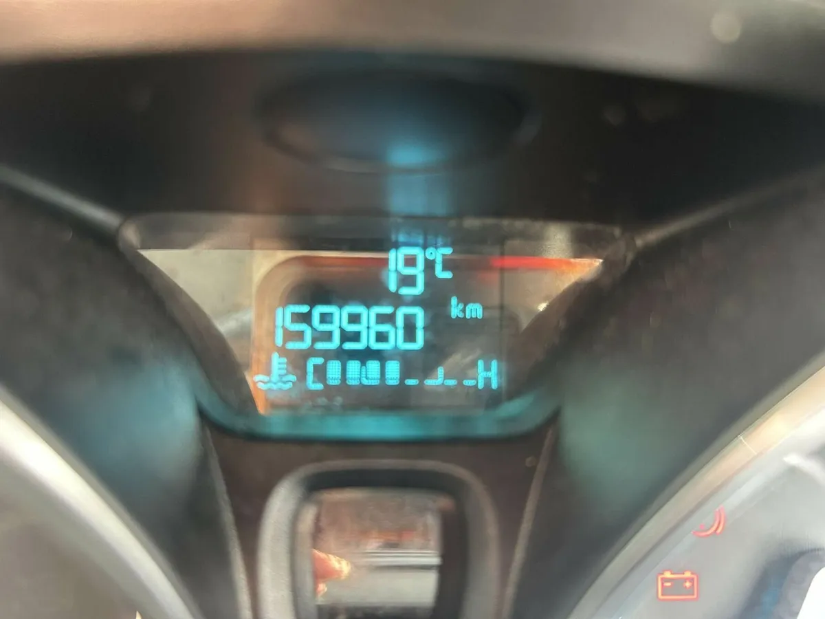 Ford Fiesta 2016 - Image 2