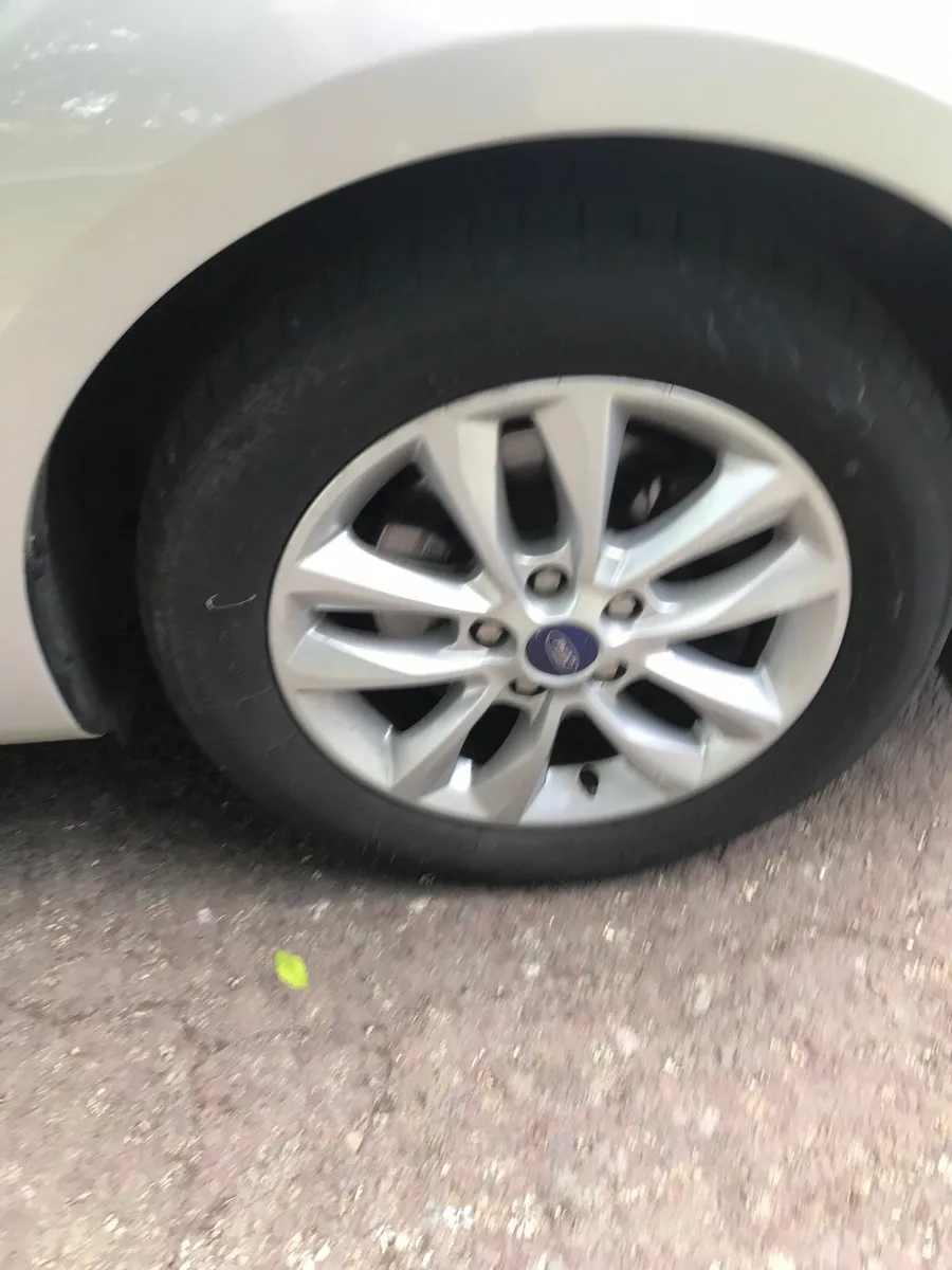Ford Mondeo - Image 4