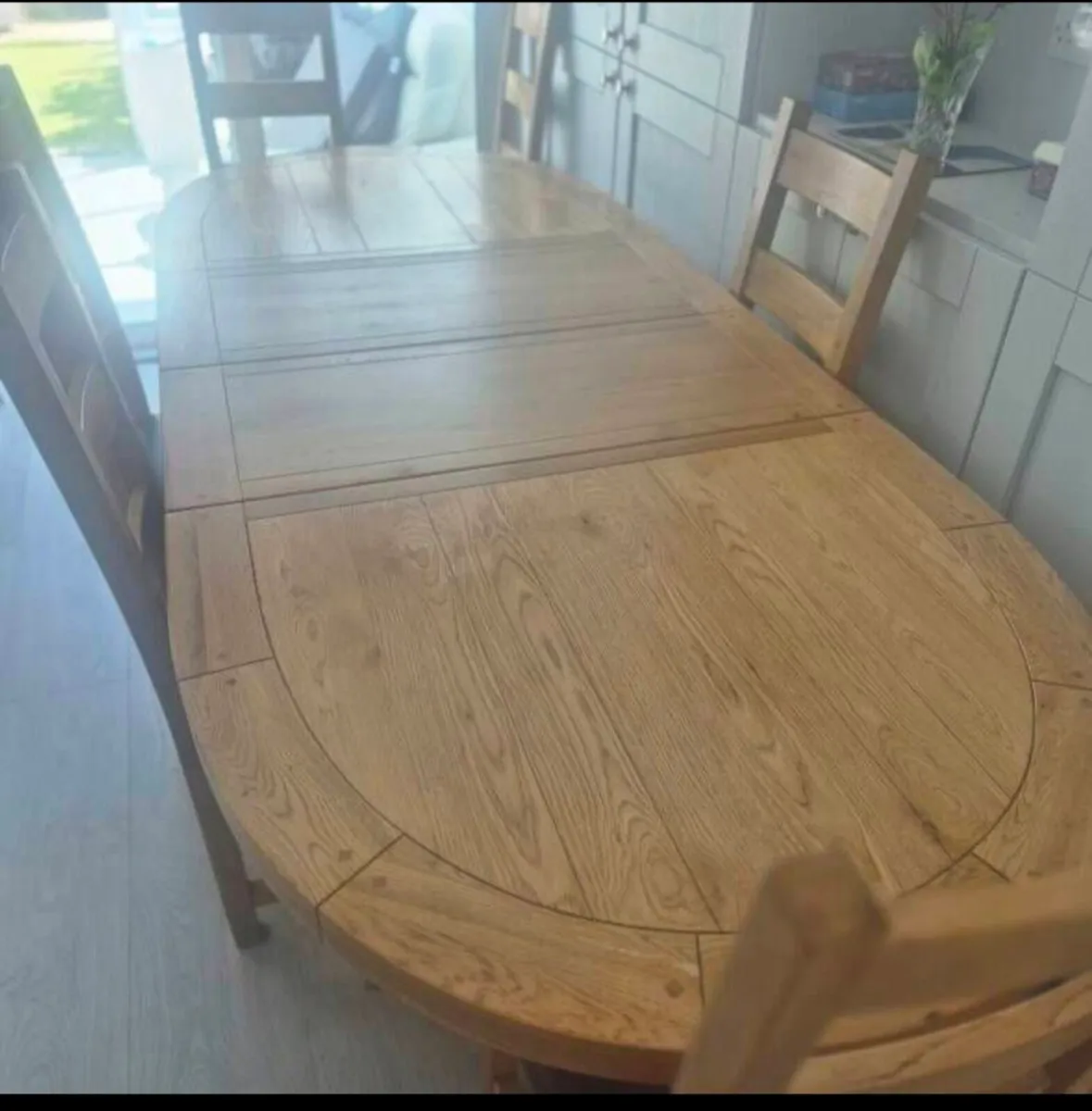 Extending Dining table Solid Oak & 6 chairs - Image 2