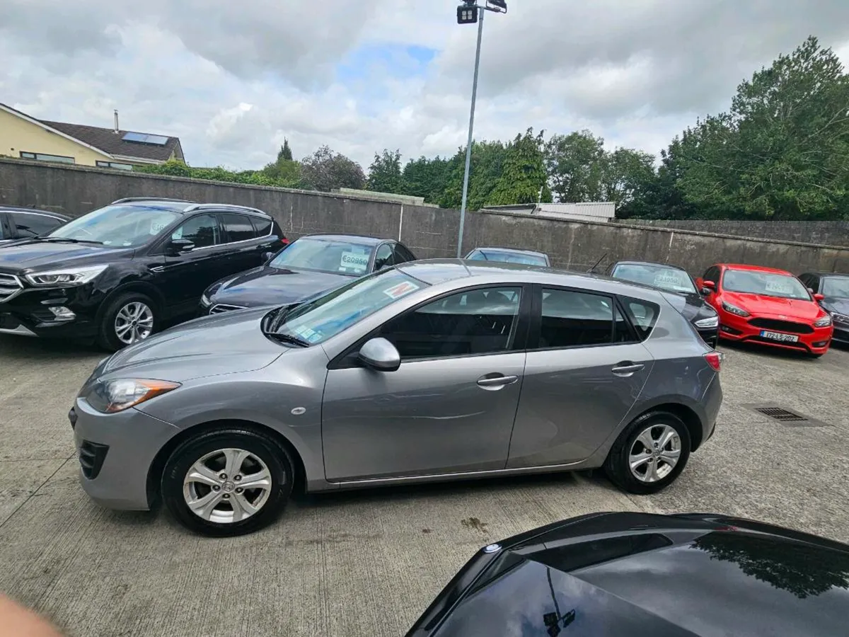 Mazda 3 - Image 3