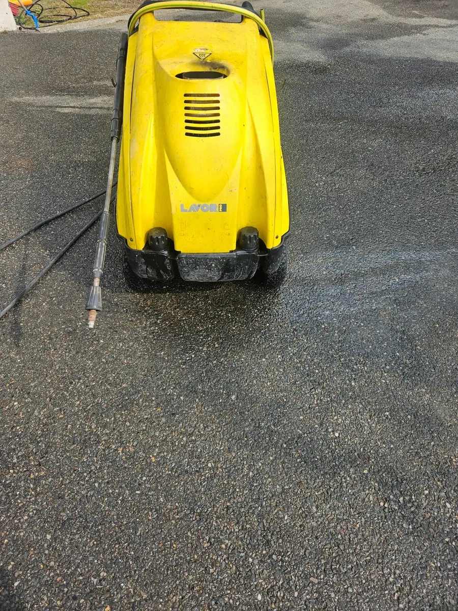 Lavor Hot Washer - Image 3