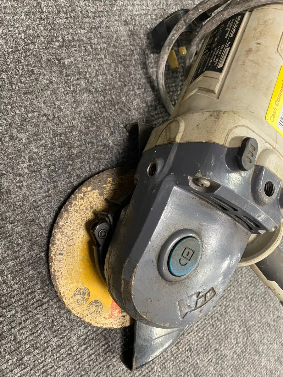 MacAllister MSAG2000 Angle Grinder - Image 3