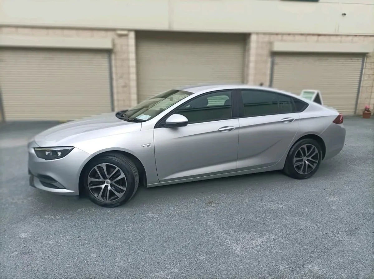 OPEL INSYGNIA GRAND SPORT 1.6 110PS - Image 4
