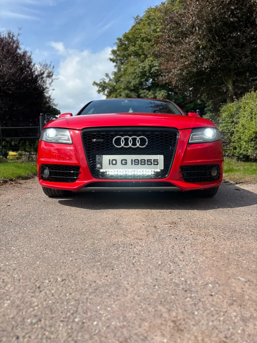 Audi A4 S-Line Black Edition - Image 2
