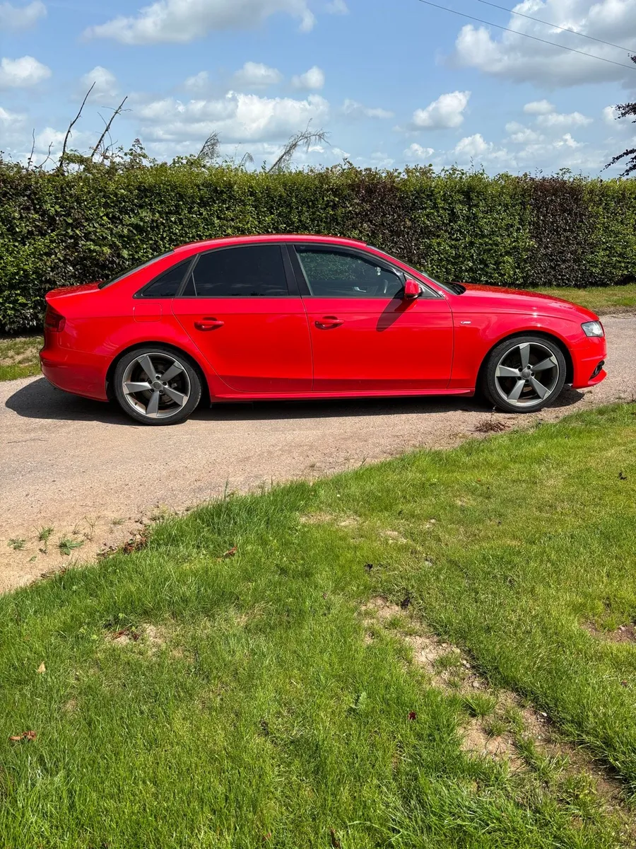 Audi A4 S-Line Black Edition - Image 3