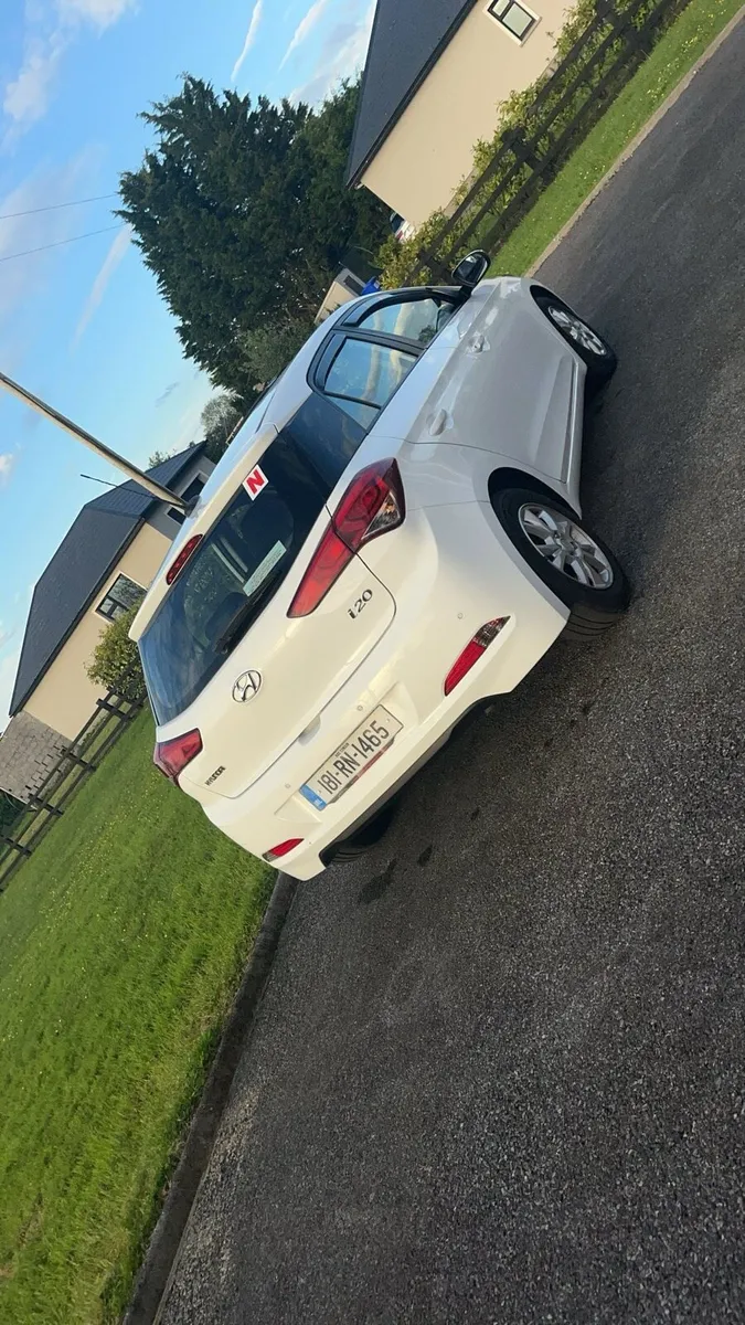Hyundai i20 - Image 2