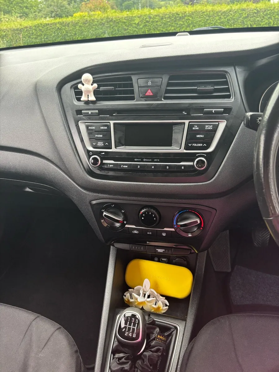Hyundai i20 - Image 3