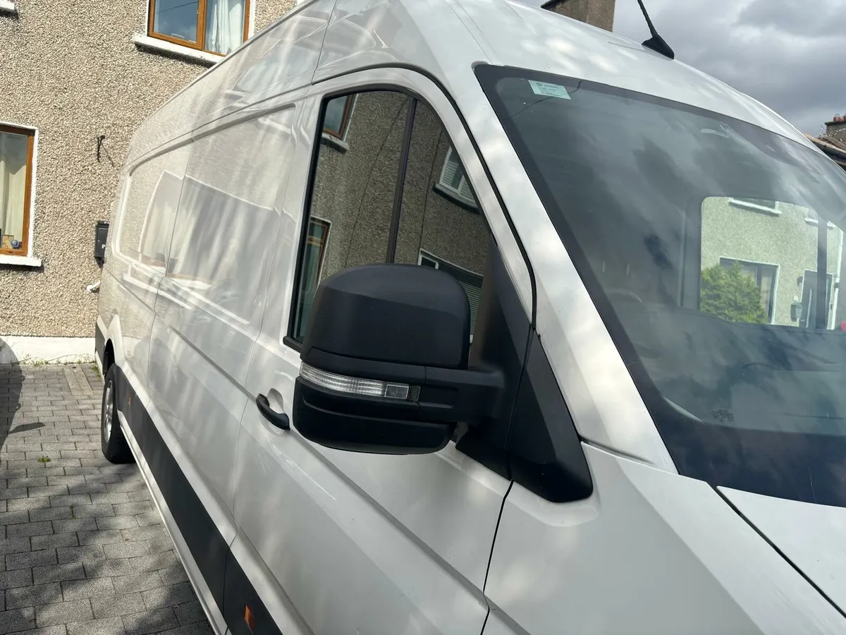Super long wheel base Volkswagon Crafter - Image 3