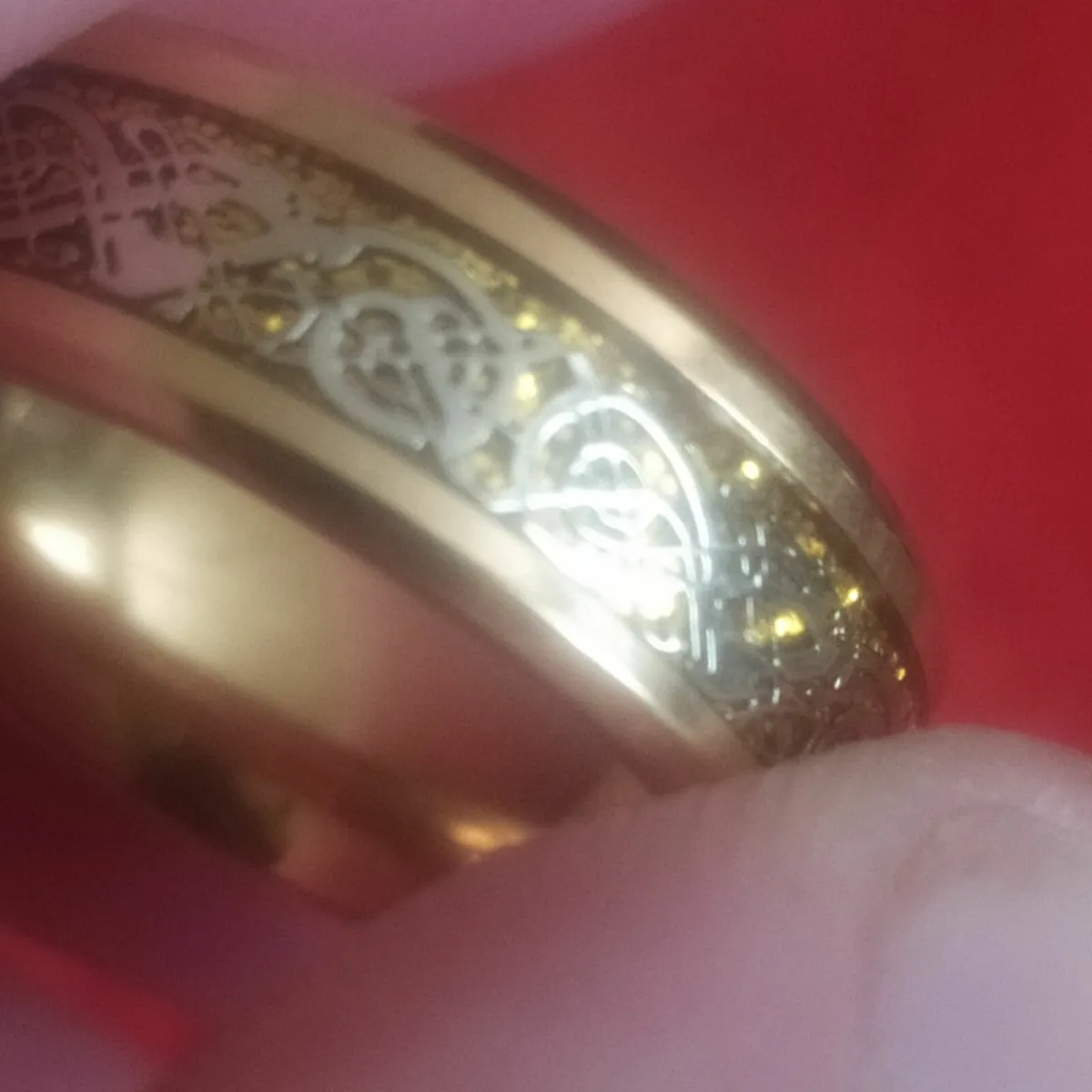 Mens Celtic ring. New. Size ten  can post - Image 1