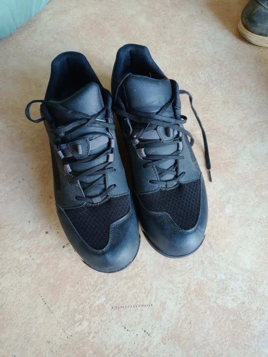 Btwin Touring SPD cycling Shoes. Size UK 10. - Image 1