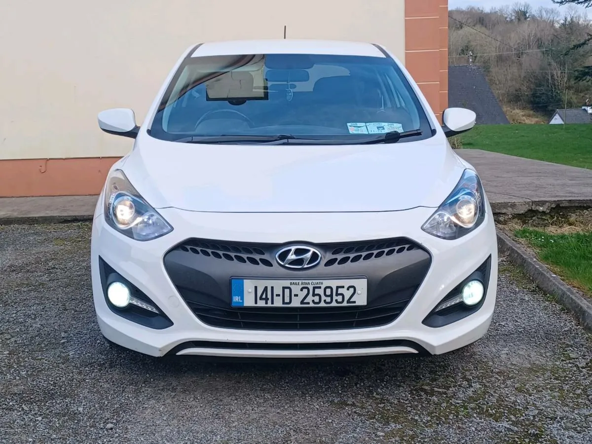 Hyundai i30 - Image 2