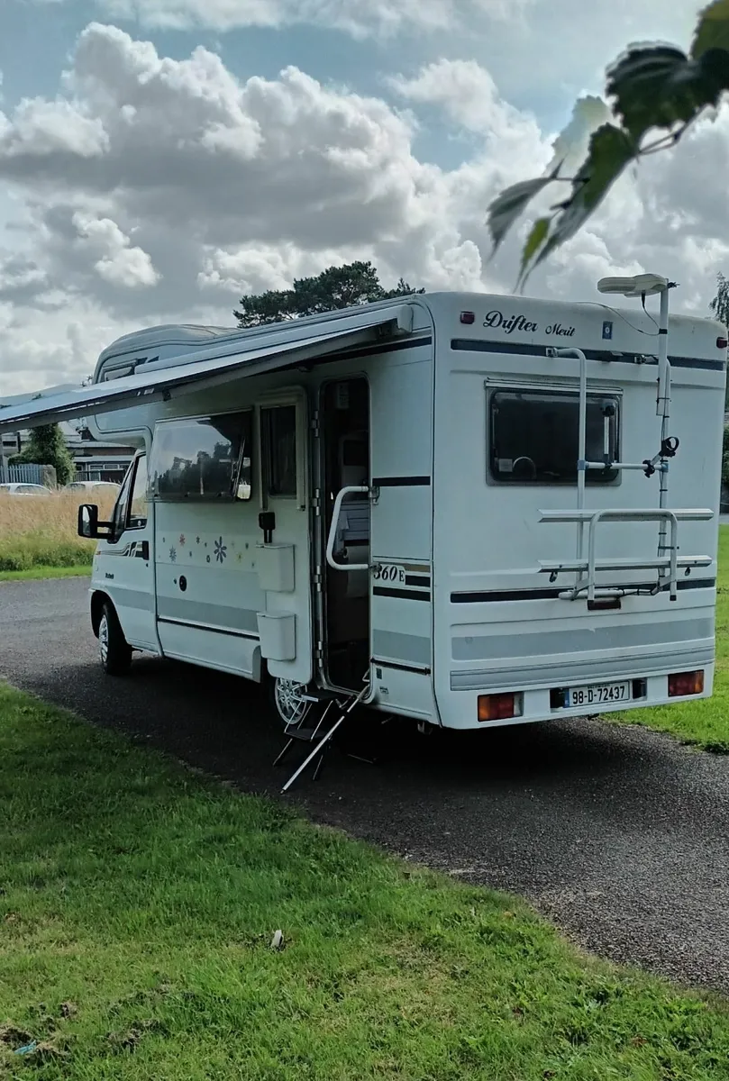 Motorhome - Image 4