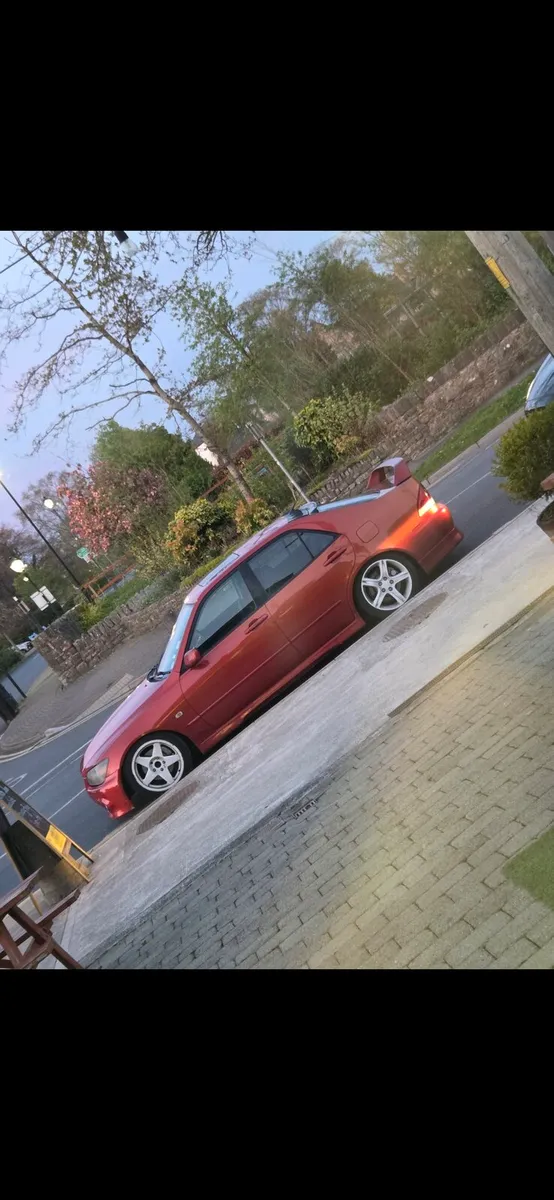 Lexus is200 Aztec red - Image 4