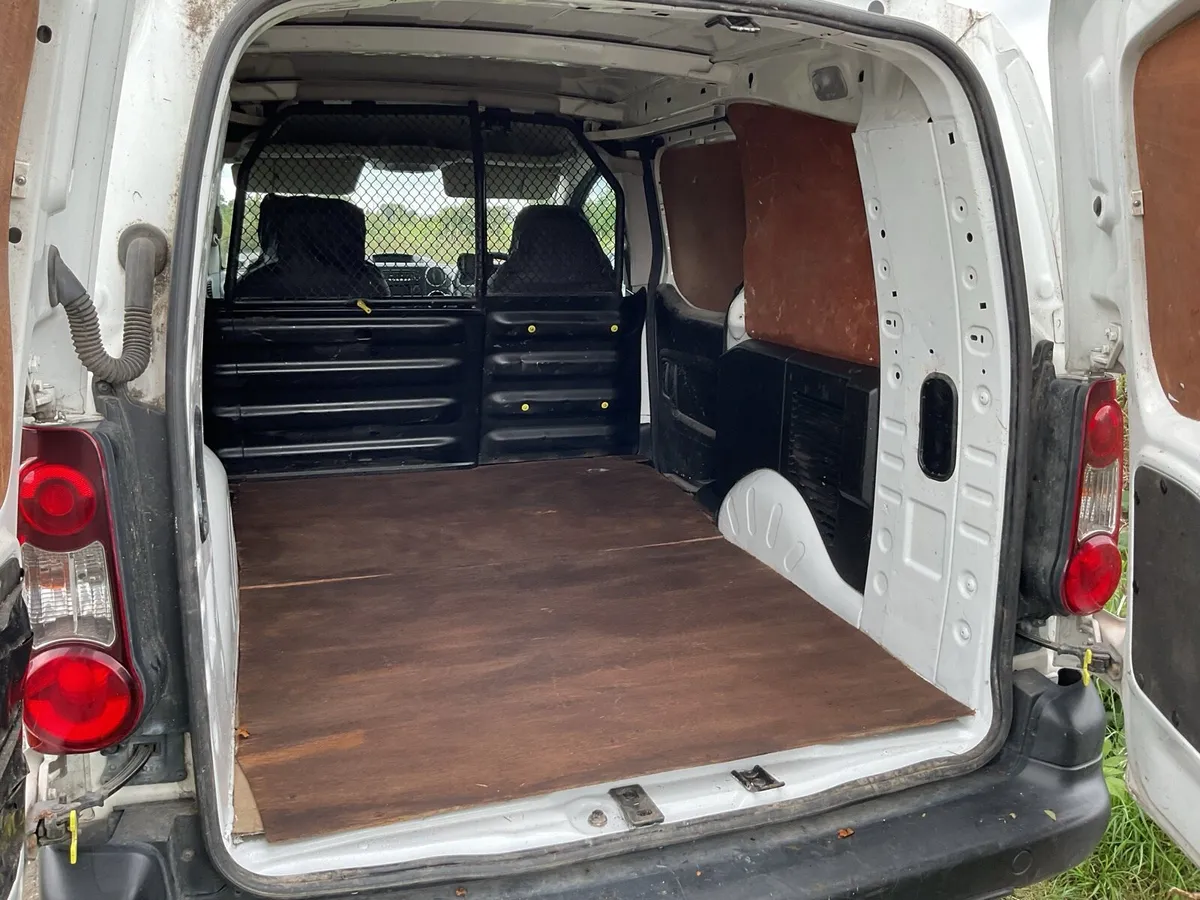 2018 Peugeot partner van - Image 3