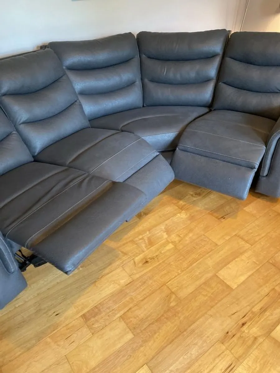 Sofa - Image 4