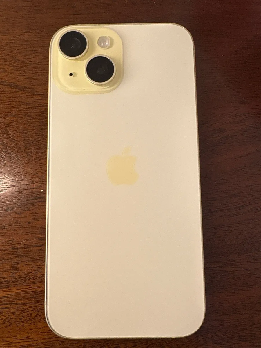 iPhone 15 - Image 1