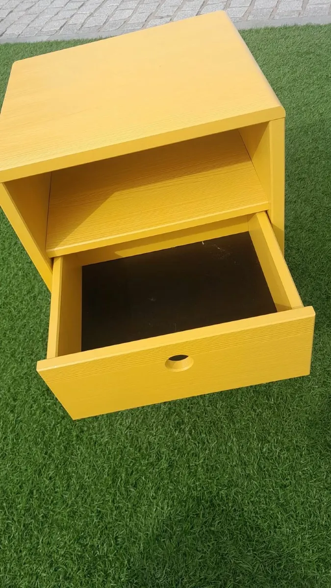 Bedside lockers - Image 1