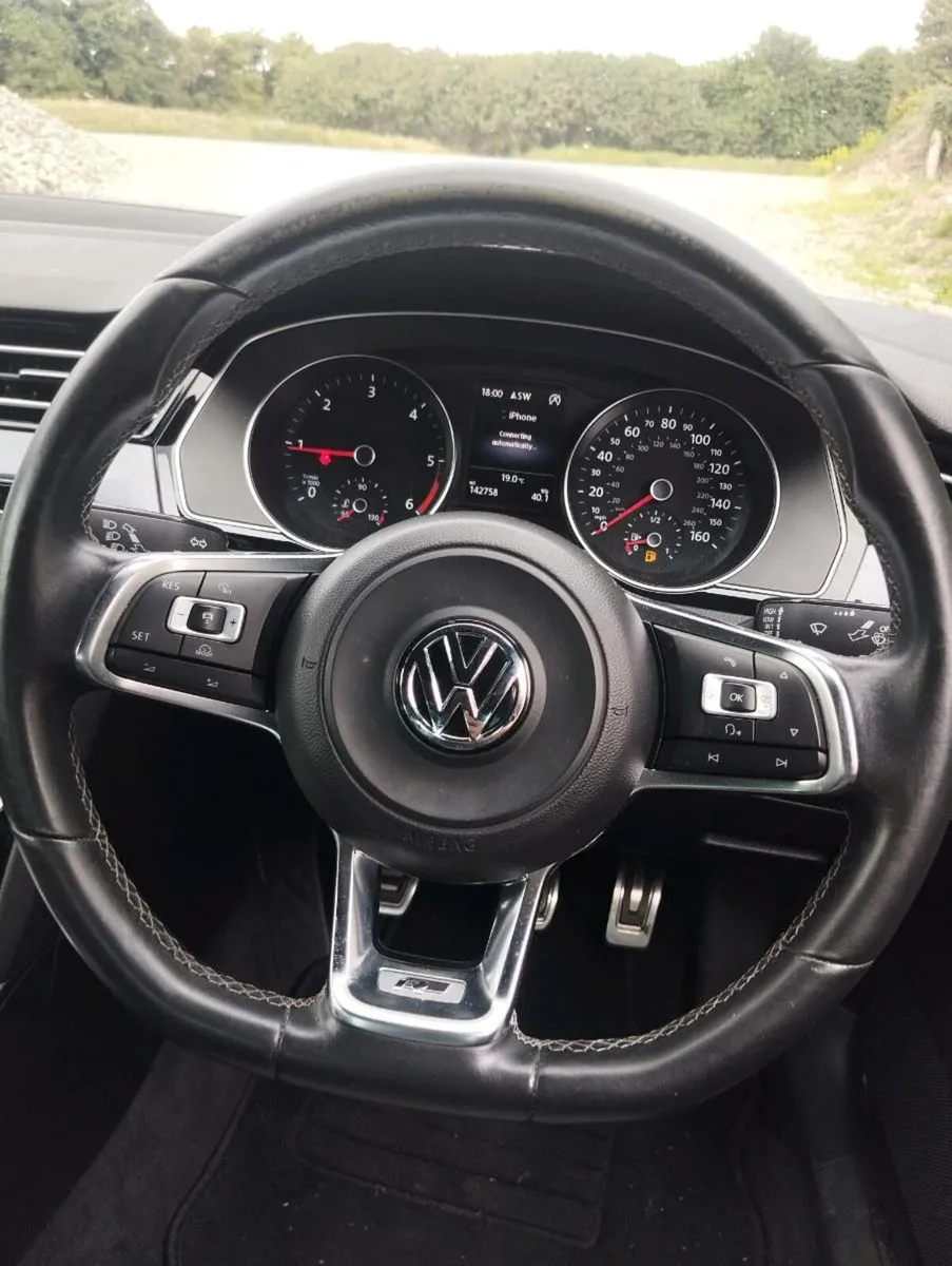 VW Passat Rline - Image 3