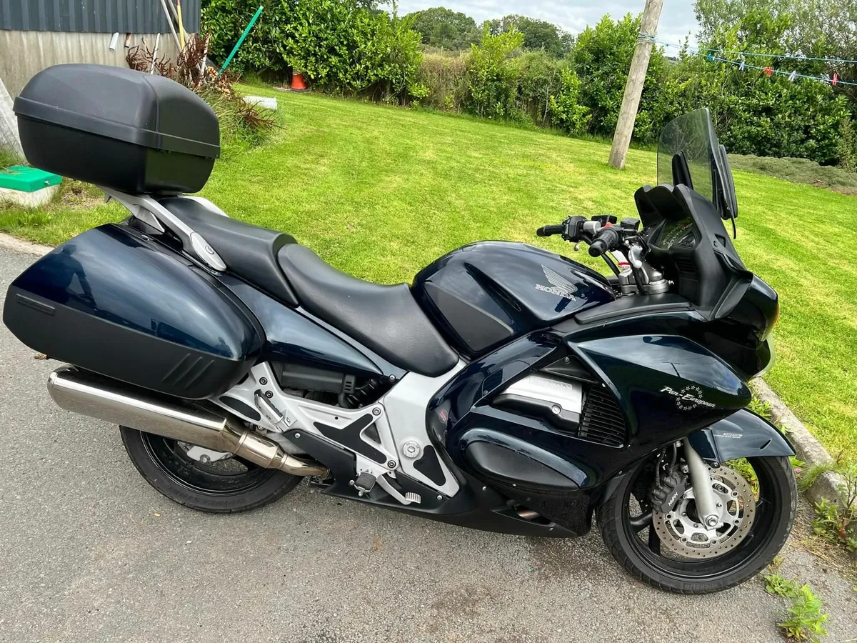 Honda pan european - Image 2