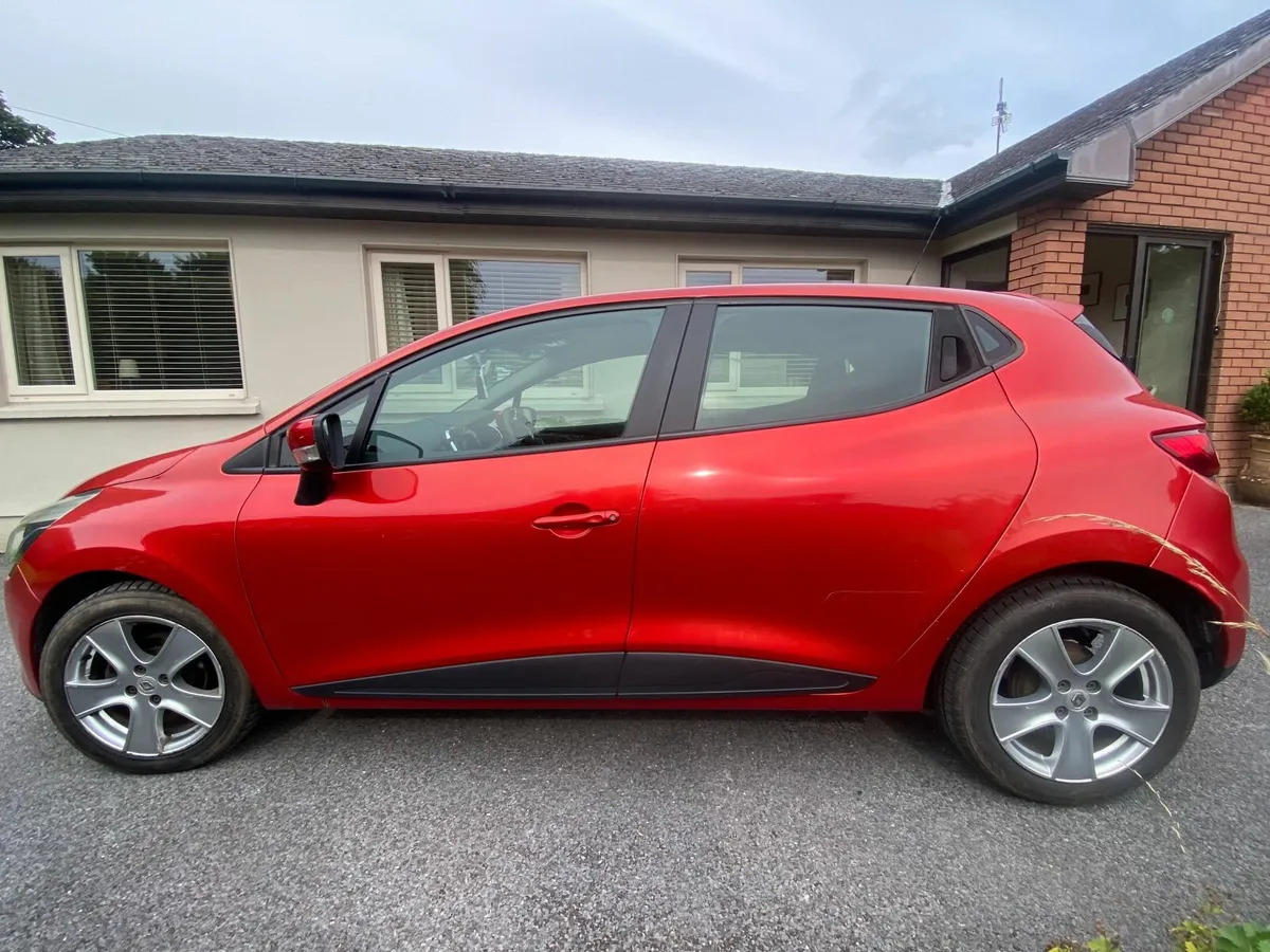 Renault Clio 2013 - Image 2