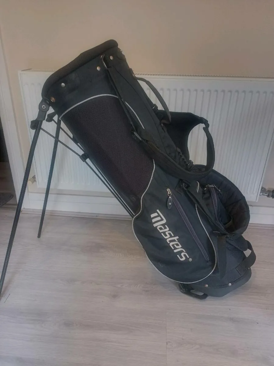 Masters golf bag with stand. - Image 2
