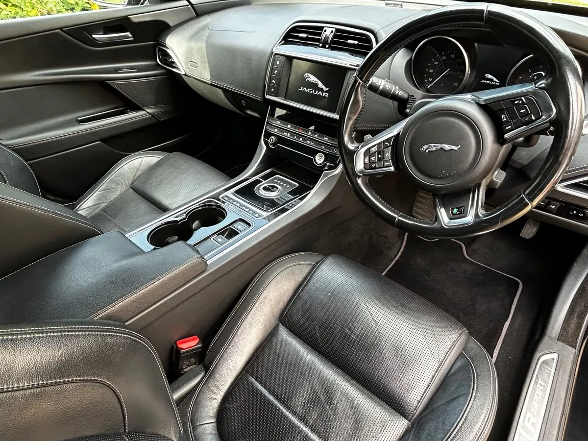 Jaguar XE 2.0D RSport 2017 Automatic - Image 3