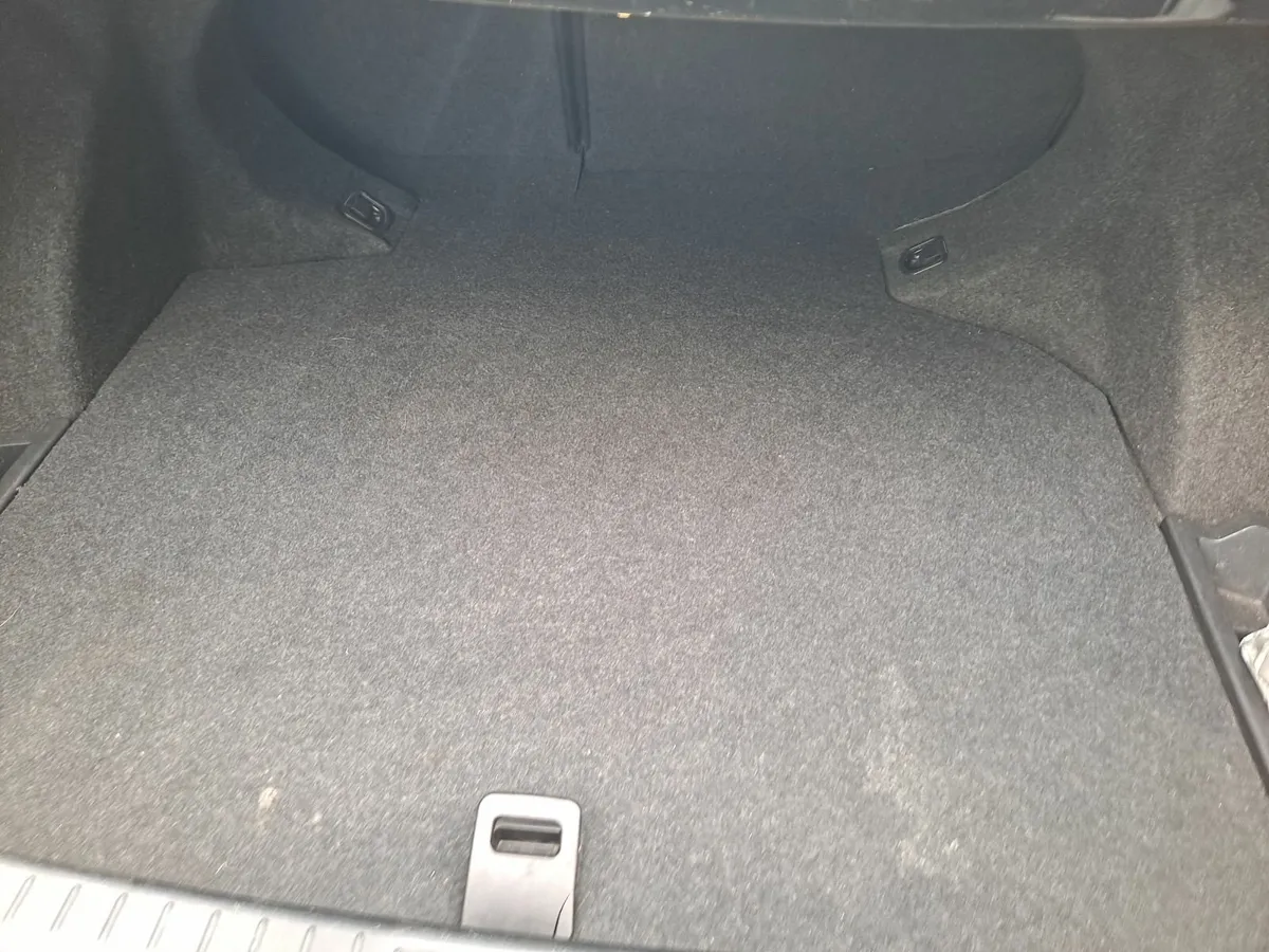 Toyota Avensis 2008 - Image 4